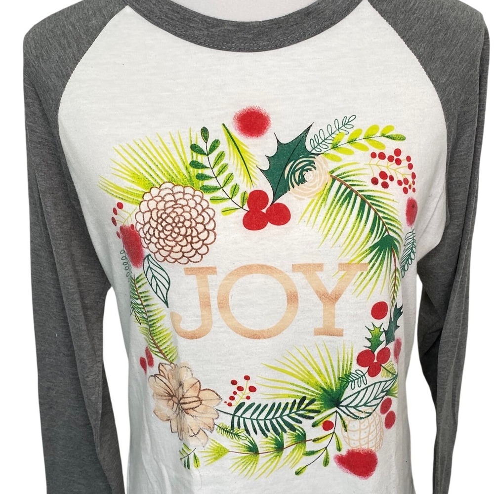 Joy Floral Wreath Raglan Top Long Sleeve Christmas Holiday Gray White Large Sz L